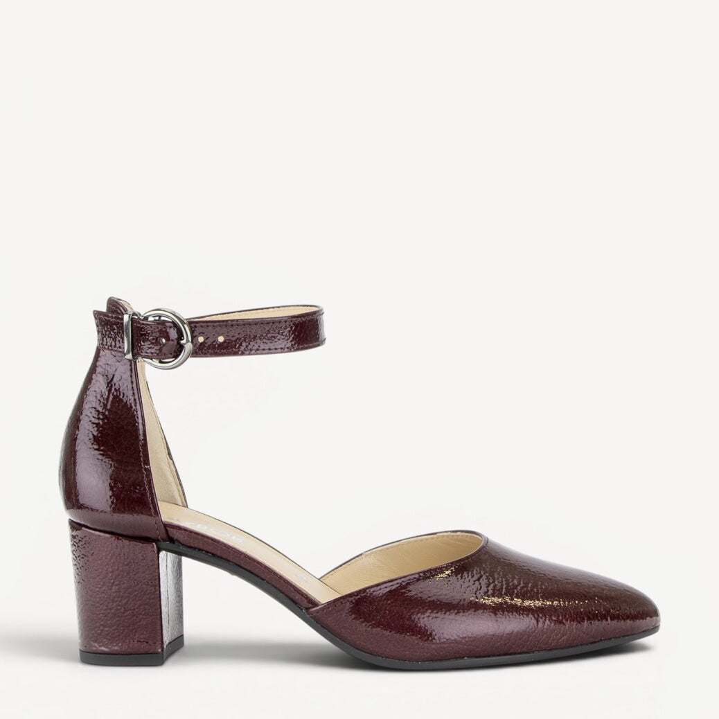 BALLERINAS + PUMPS-Rood lak