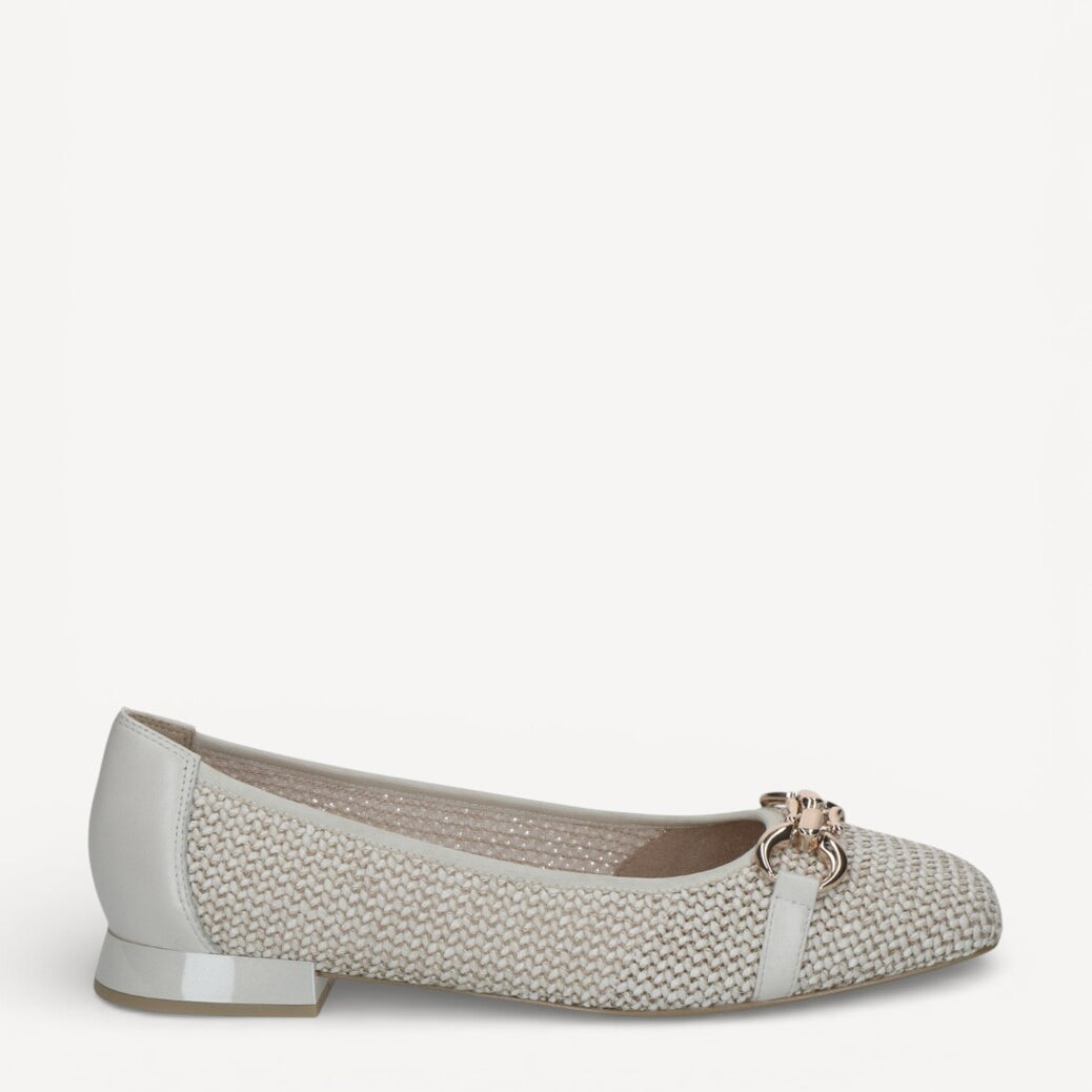 BALLERINAS + PUMPS-Beige leer