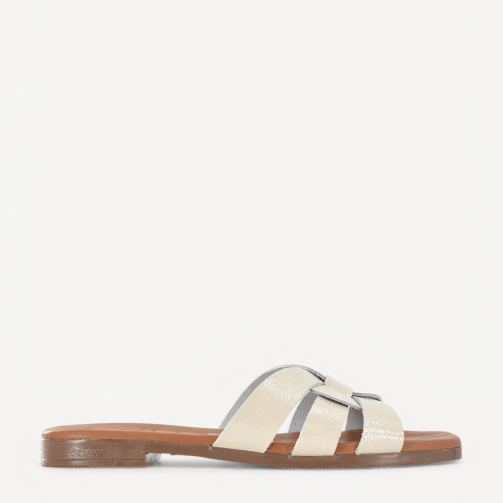 DAMES OPEN SCHOENEN-Beige lak
