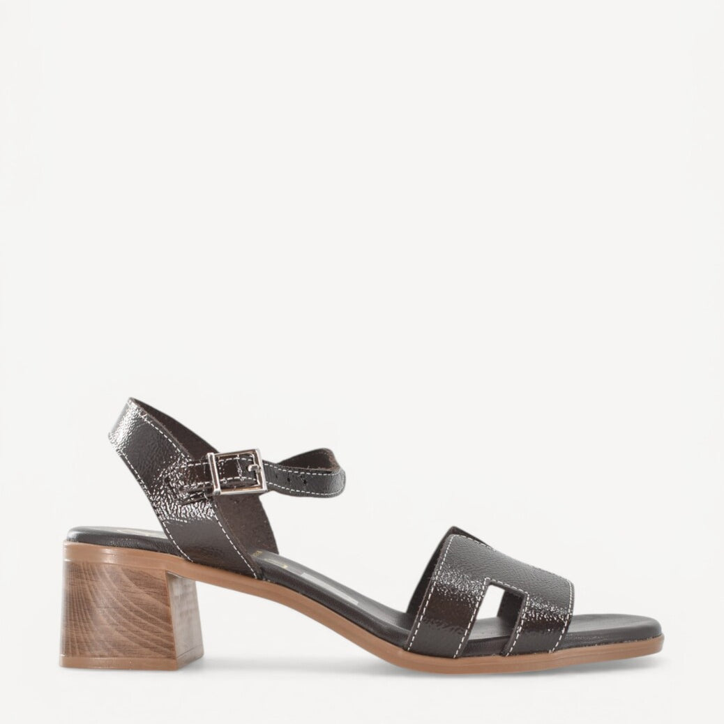 DAMES OPEN SCHOENEN-Bruin lak
