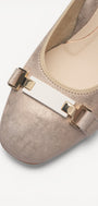 BALLERINAS + PUMPS-Beige leer